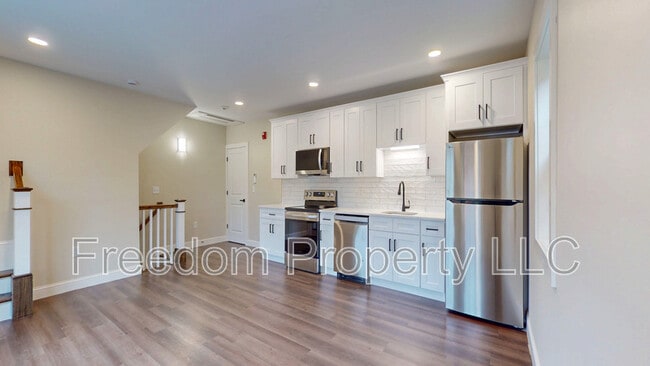 Foto del edificio - 130 Center St