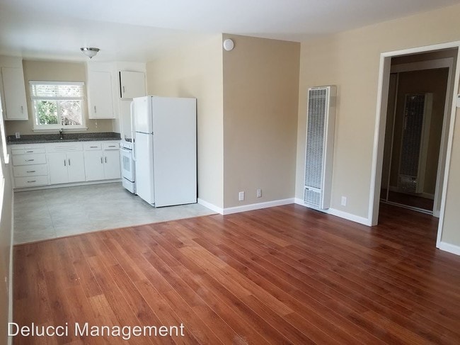 Building Photo - 2145 Randolph Dr