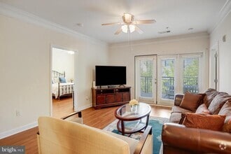Building Photo - 501 Hungerford Dr
