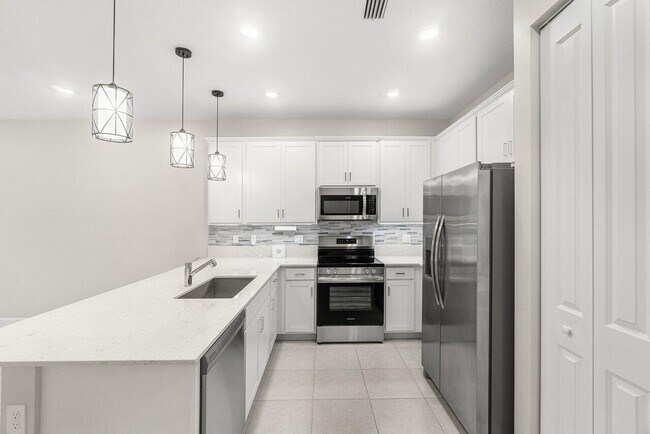 Building Photo - 13652 Night Sky Pl