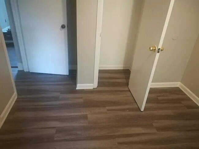 Foto del edificio - 55 Belmont Ct