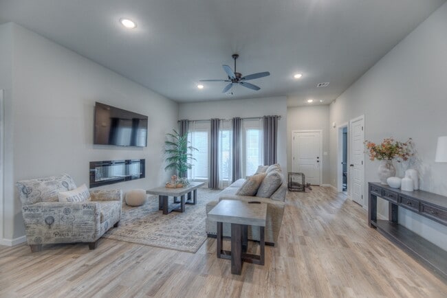 Building Photo - 1422 E 149th Pl S