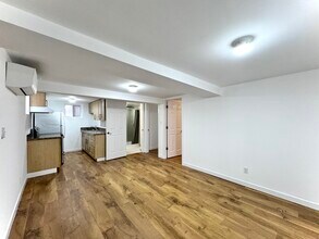 Building Photo - 135 Chisholm Ave