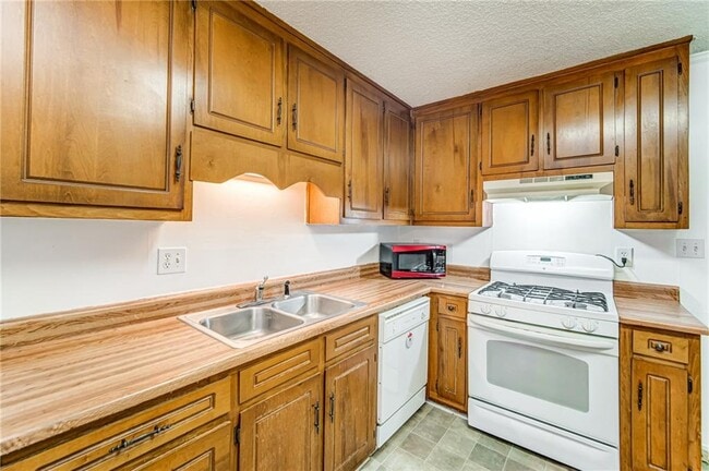 Building Photo - 4355 E Paulding Dr