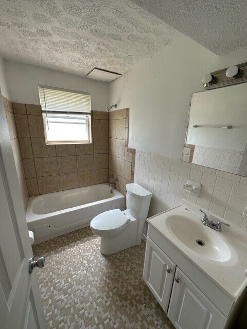 Building Photo - 3013 Mid Dale Ln