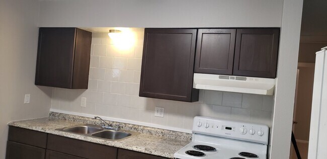 Foto del edificio - 3790 67th Ave N