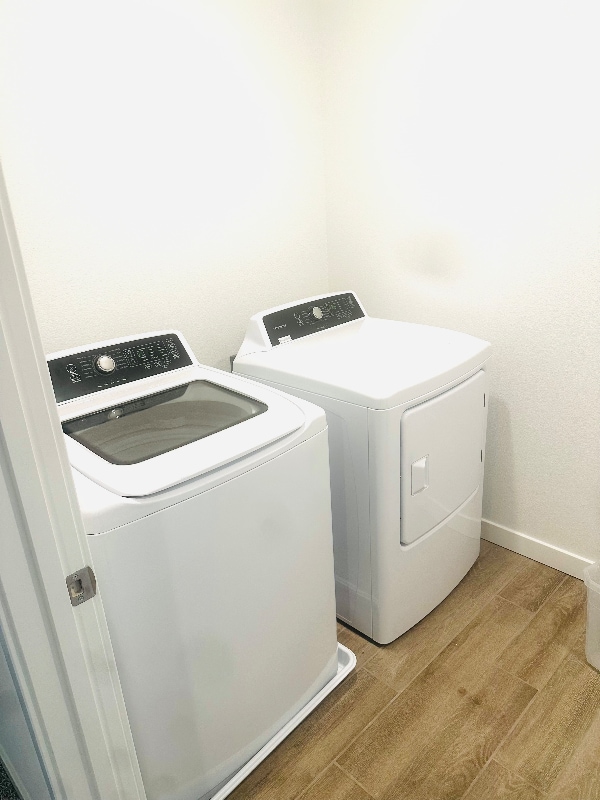 Building Photo - 5937 Littlestone St