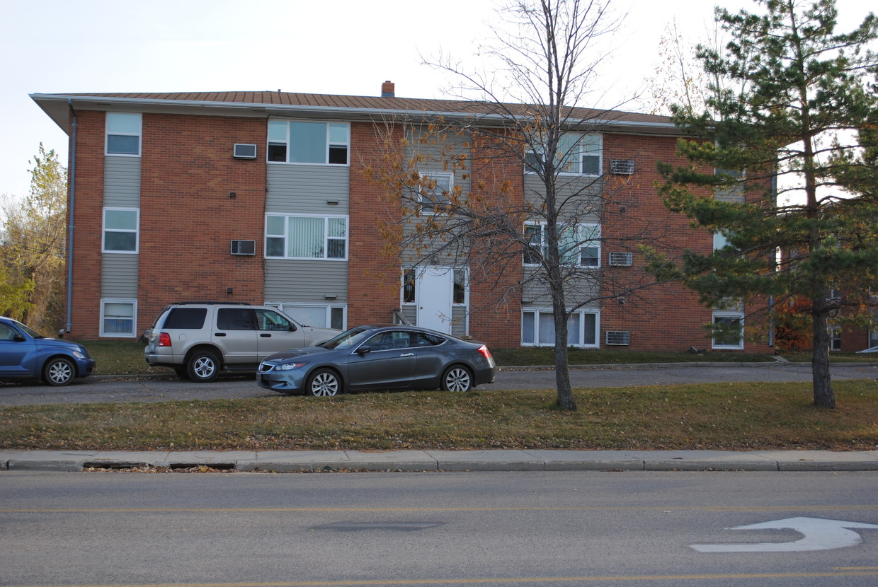Foto principal - 315 11th Ave SW