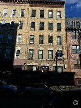 Building Photo - 839 Willow Ave