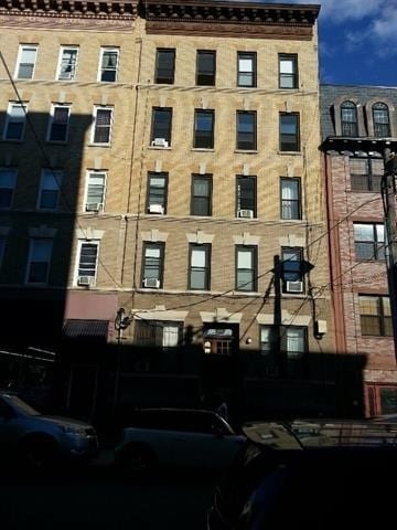 Building Photo - 839 Willow Ave