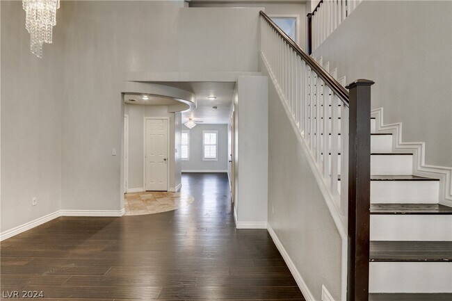 Foto del edificio - 5044 Groveland Ave