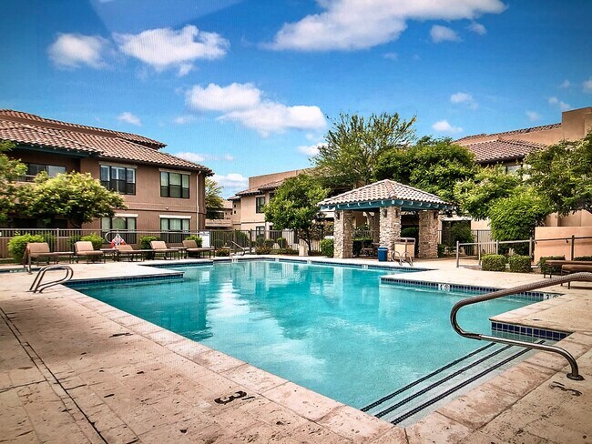 Foto del edificio - 20660 N 40th St