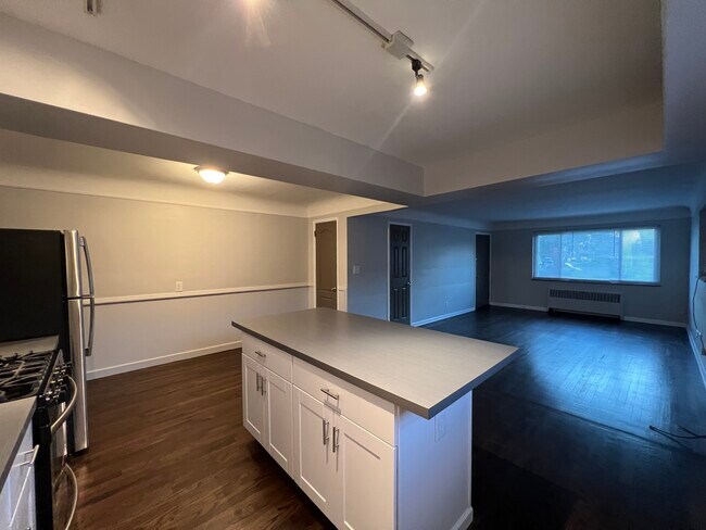 Photo - 6116 Plainfield Rd Apartments