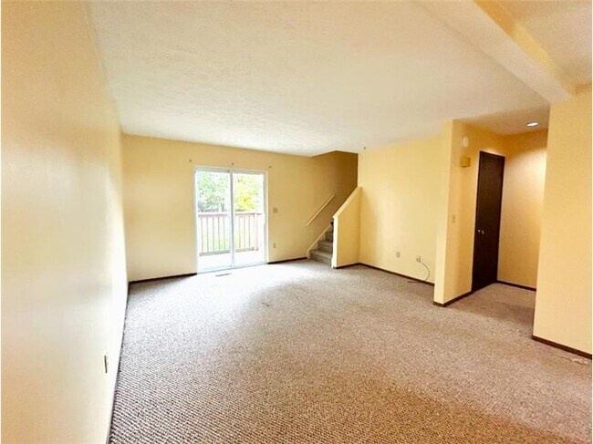 Foto del edificio - 133 Orchard Dr