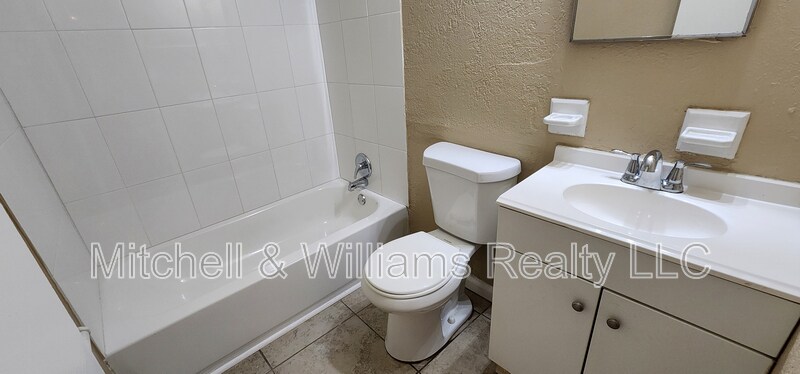 Foto del edificio - 4421 Trenton Dr N