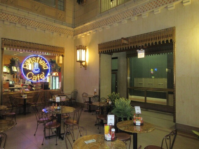 Foto del edificio - 55 E Washington St