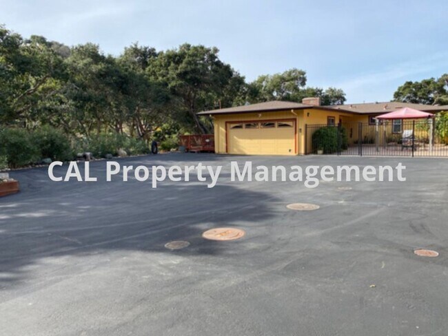 Building Photo - San Benancio Area Home for Rent!