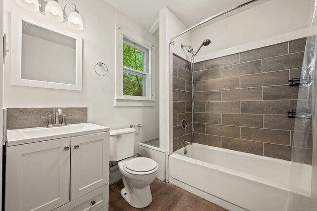 Foto del edificio - 1281 Durham Rd