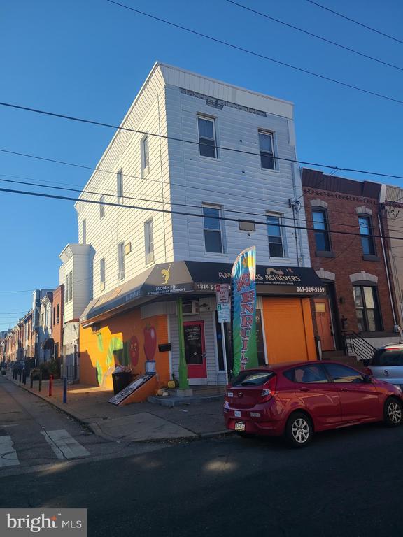 Building Photo - 1814 S 20th St