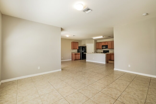 Building Photo - 21 SE 20th Pl