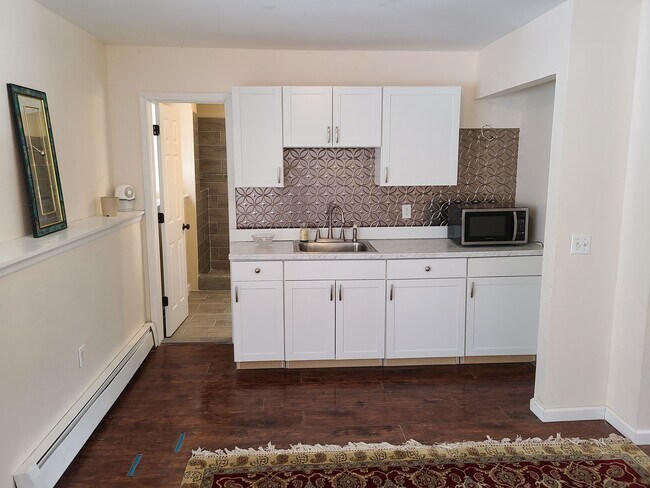 Brand New Kitchen - 8 Kayleigh Dr