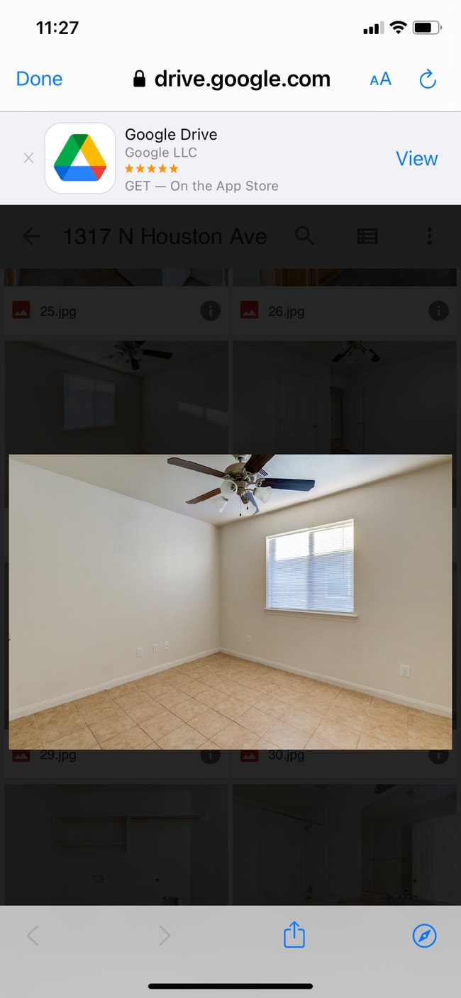 Foto del edificio - 1319 N Houston Ave