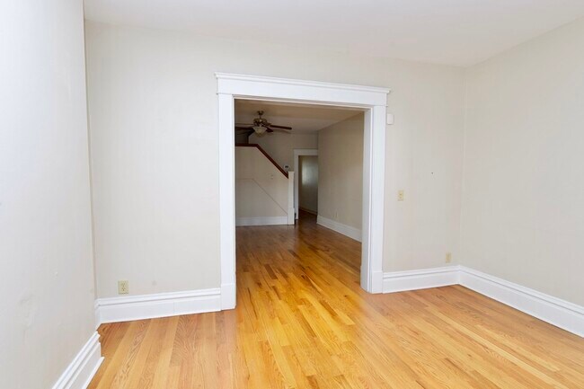 Foto del edificio - 1080 Mt Pleasant Ave