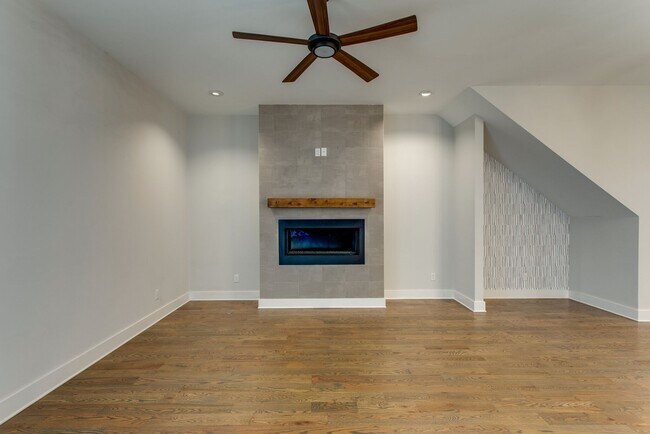 Building Photo - 1410 Edgehill Ave