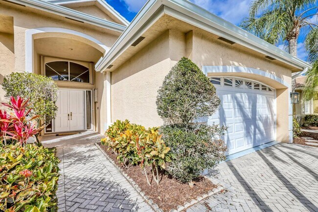 Building Photo - 8300 Bob-O-Link Dr