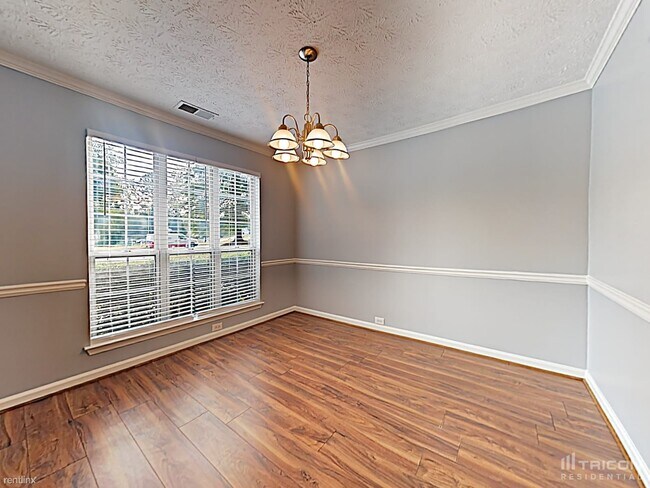 Building Photo - 9870 Rivercliff Ln