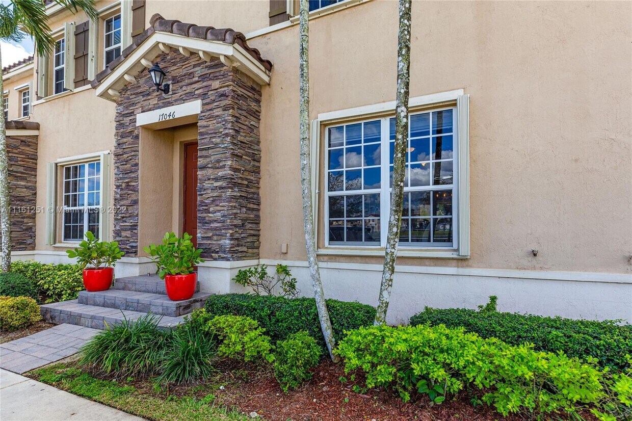 17046 SW 95th Terrace, Miami, FL 33196 Townhome Rentals in Miami FL