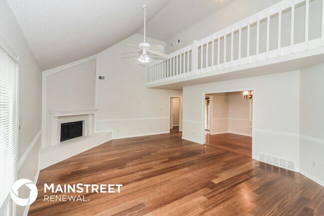 Foto del edificio - 8925 Walnut Forest Cove