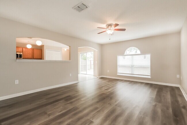 Building Photo - 11427 Ivy Flower Loop