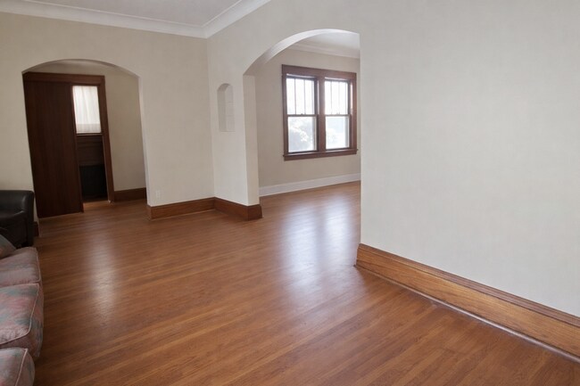 Building Photo - 1517 Fairmount Ave