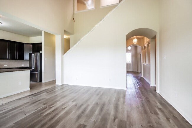 Building Photo - 3014 Rose Trace Dr