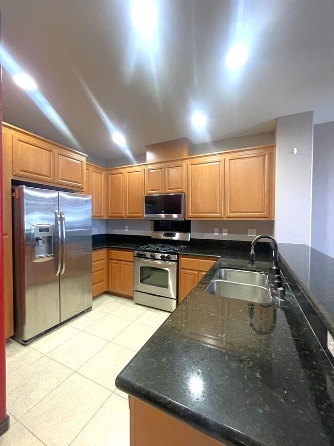 Building Photo - 22774 Amador St