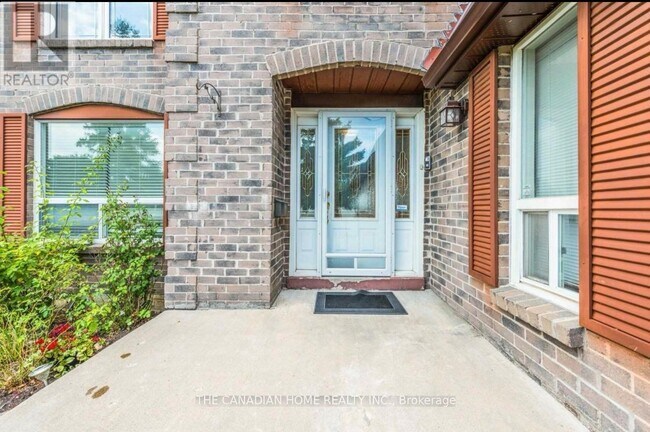 Photo du bâtiment - 52 Moffatt Ave