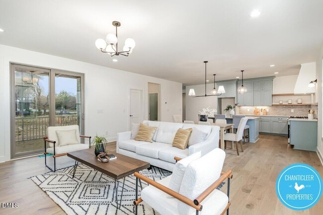 Building Photo - 2300 Broad St