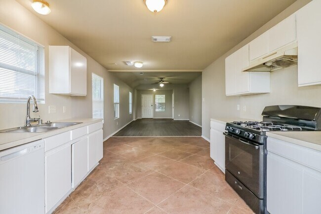 Building Photo - 12531 Roxdale Ridge Dr
