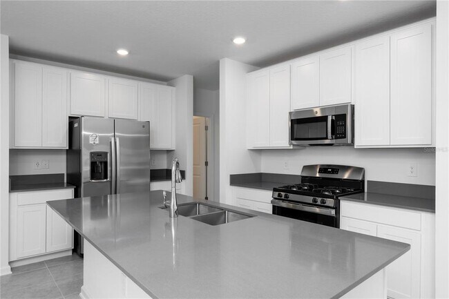 Foto del edificio - 26232 Feathergrass Circle