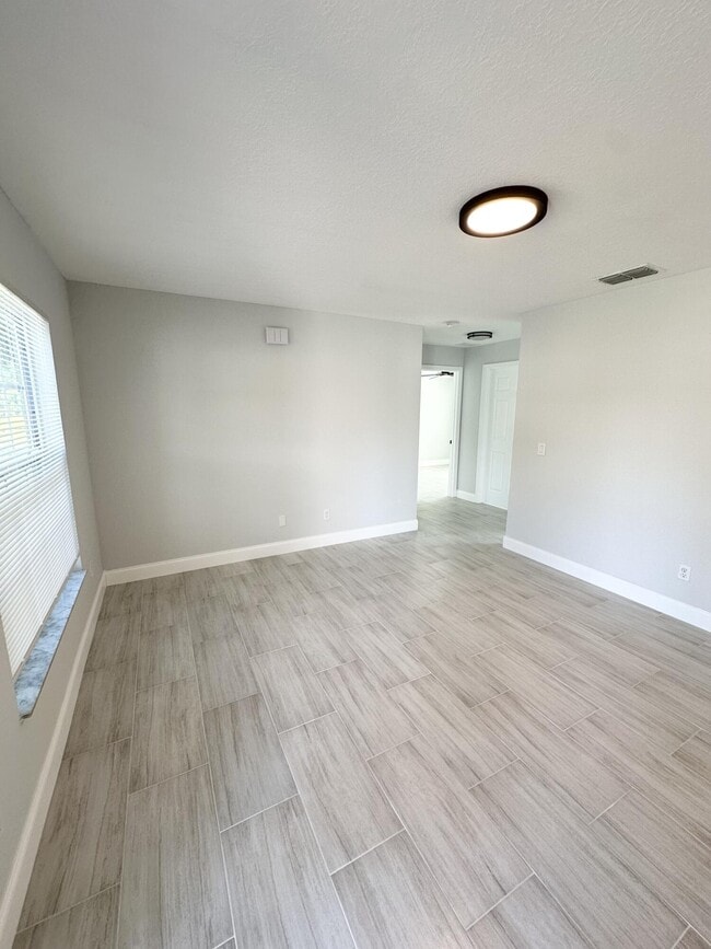 Building Photo - 15890 SE 98th Ct