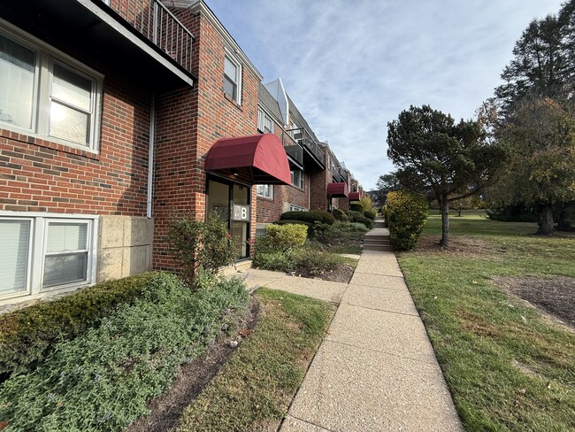 Photo - 6901 Valley Ave Apartment