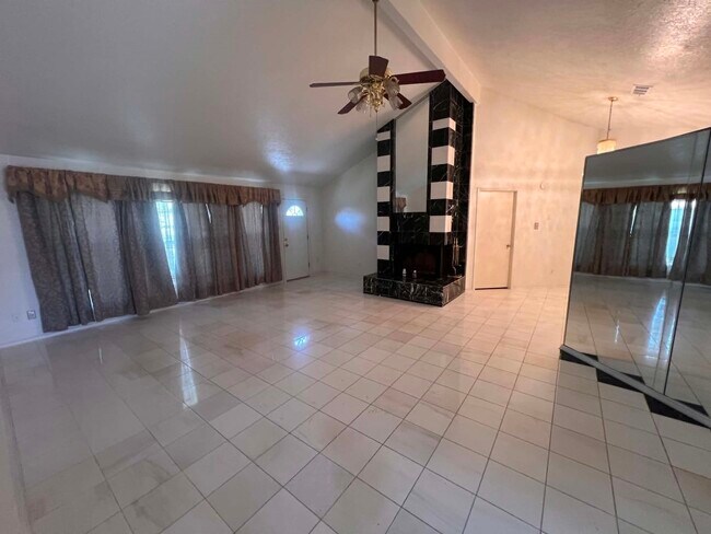 Foto del edificio - 4710 Owens Creek Ln