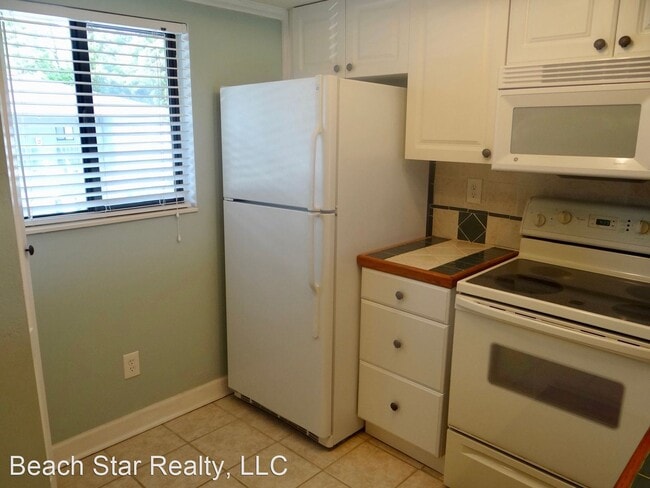 Building Photo - 2 br, 2 bath House - 1206 Tradewinds I