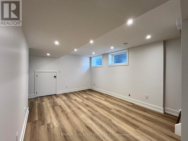 Photo du bâtiment - 7 Turnbull Rd