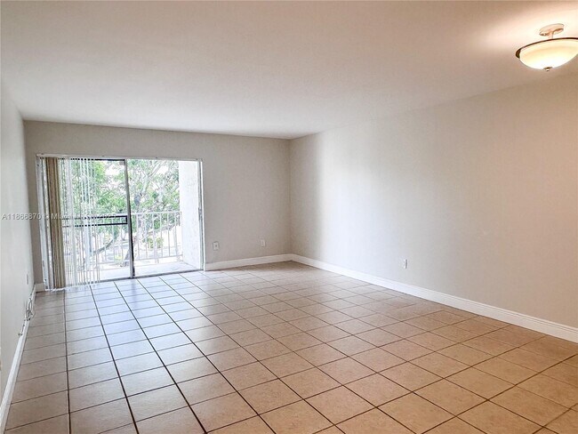 Foto del edificio - 7745 SW 86th St