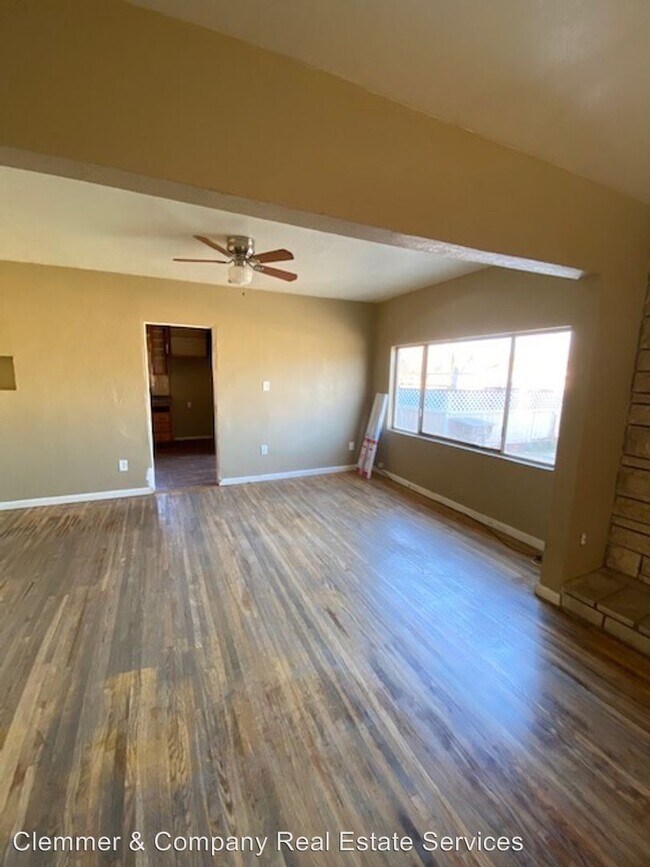 Building Photo - 2 br, 1 bath Apartment - 110 Cooper St