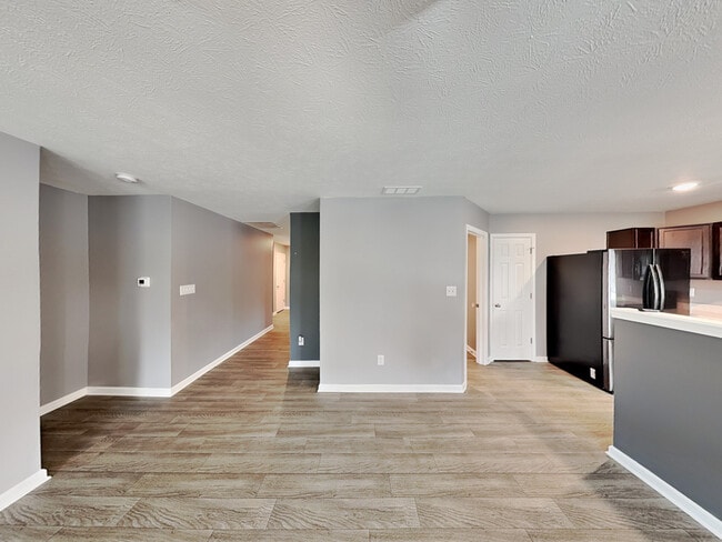 Foto del edificio - 8145 Ambrosia Ln