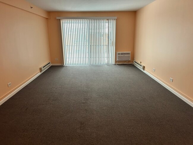 Building Photo - 1845 White Chapel Dr