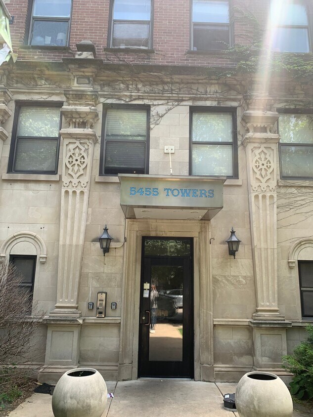 Foto del edificio - 5455 S Blackstone Ave